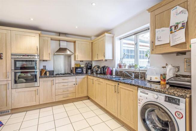 Kitchen.jpg