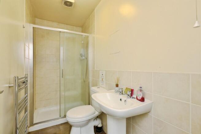 8 bed Terraced for sale Image 10
