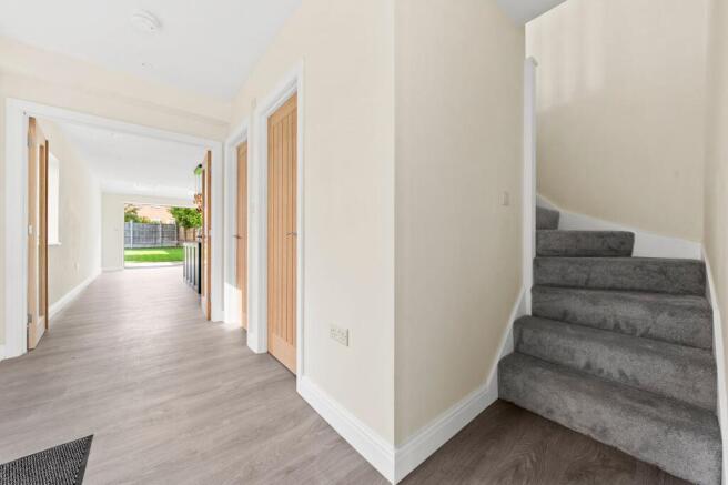 3 bed Semi-Detached for sale Image 6