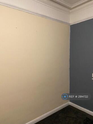 3 bed Terraced to rent Image 8