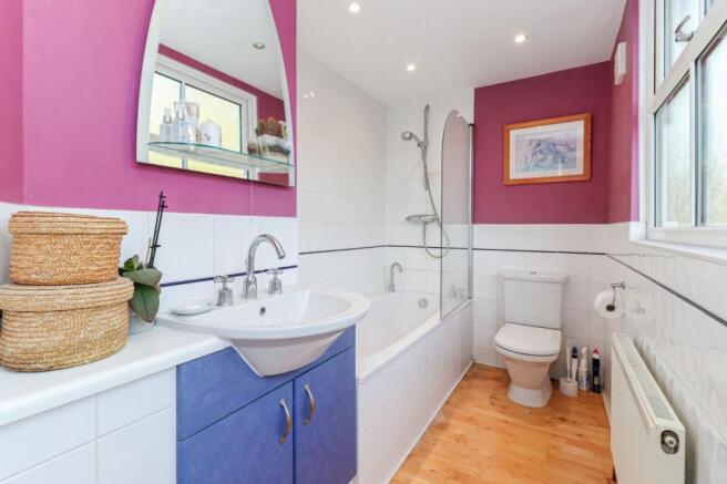 En Suite Bathroom