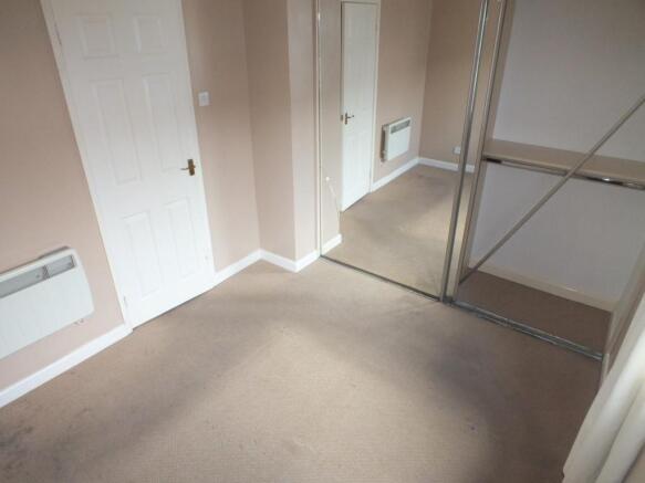 BEDROOM 1 (FRONT)