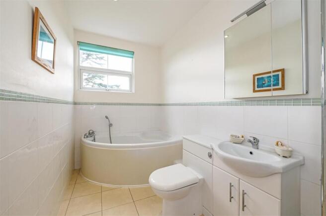 En Suite Bathroom