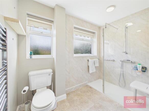 2 bed Ground Flat for sale Image 6