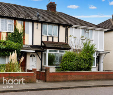 Connaught Road, Luton