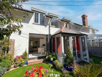First Marine Avenue, Barton On Sea, BH25