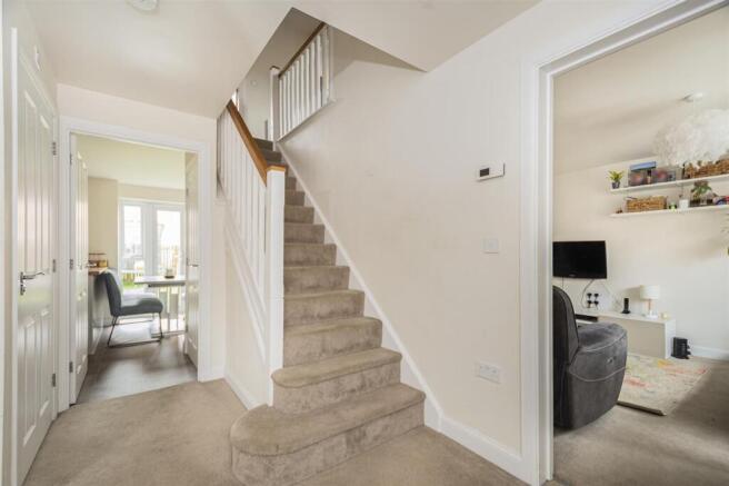 4 bed Detached for sale Image 5