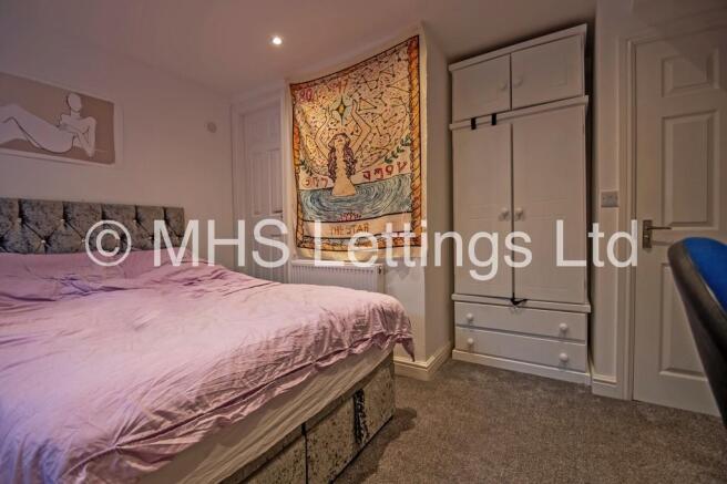 6 bed Terraced to rent Image 7