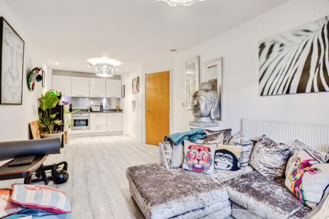 1 bed Apartment for sale Image 4