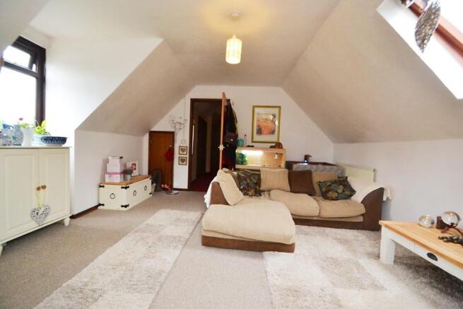 bedroom (first floor