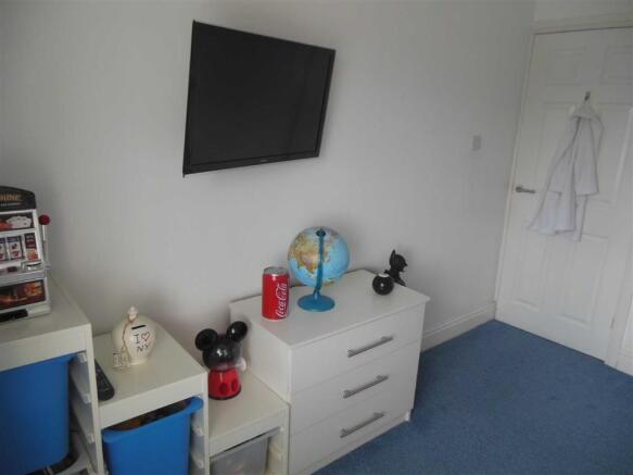 Bedroom no.2 front d