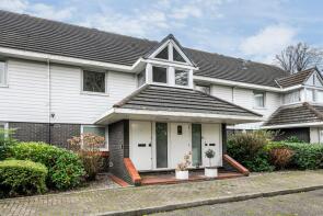 4, Brooklands Court, Bush Hill, Southgate N21 2BZ