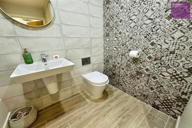 3 bed Semi-Detached for sale Image 10