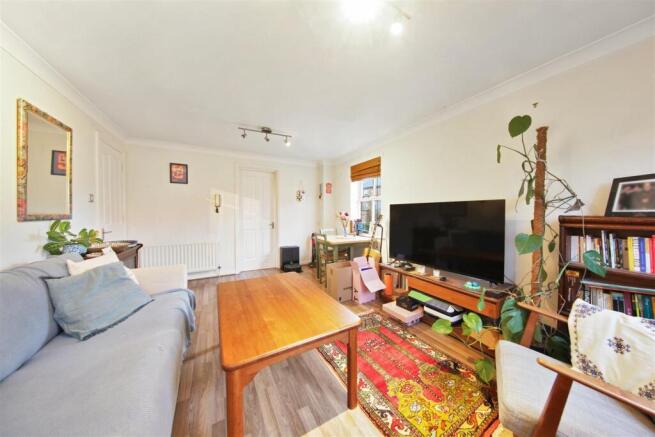 Flat 6, 2 Highfield Close - VaumAPZdWAN77hJPhJoz.j