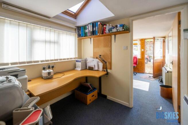 Offices - Garage 