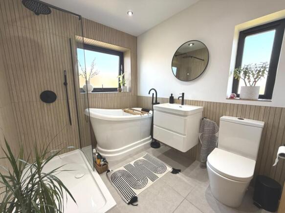 3 bed Semi-Detached for sale Image 9