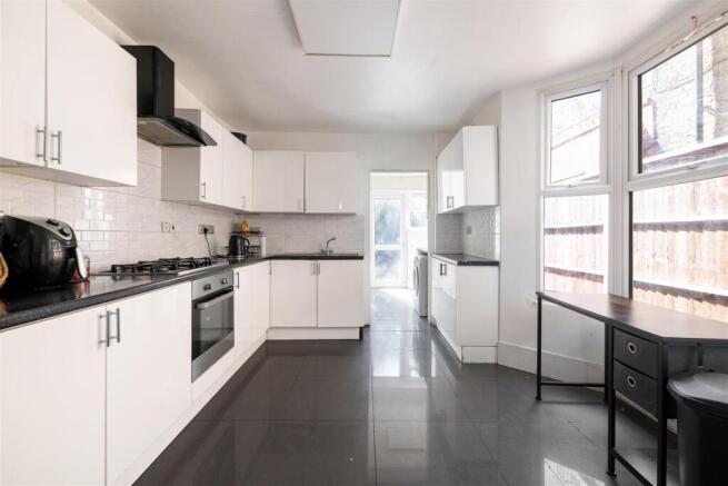 Maryland Square, E15