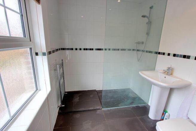 Ensuite Shower...
