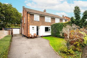 4, Longmeadow, Leatherhead KT23 3AL