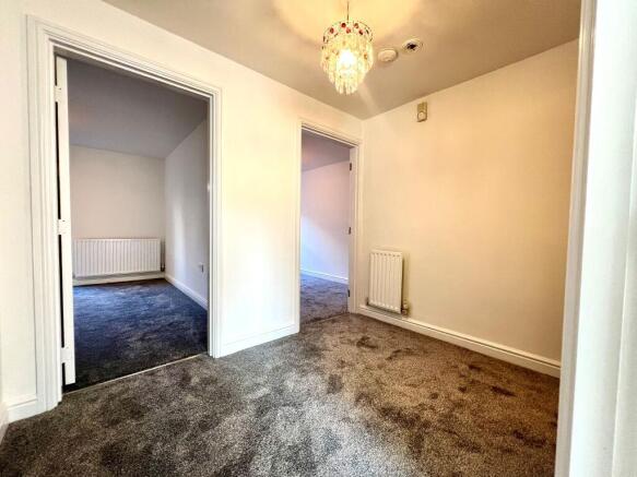 2 bed Ground Flat for sale Image 7