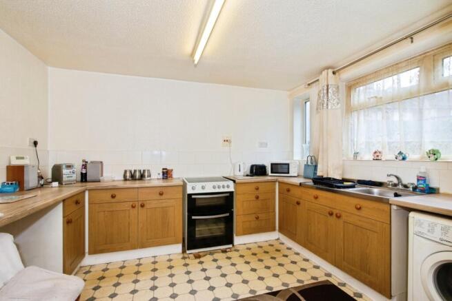 4 bed Terraced for sale Image 6