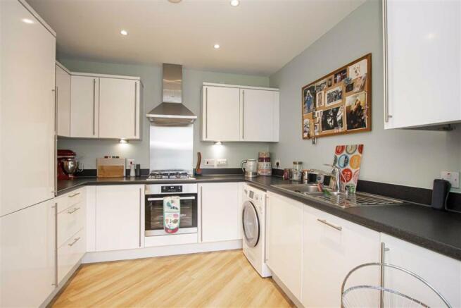 KITCHEN/BREAKFAST ROOM