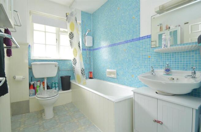 resizedBathroom.jpg