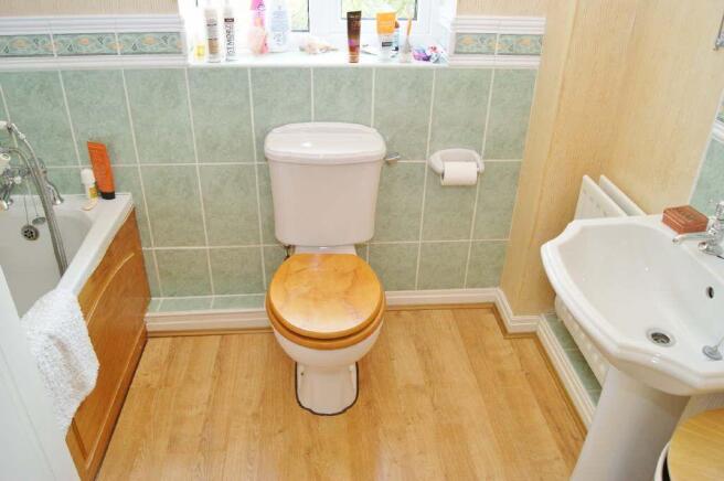 Photo 8