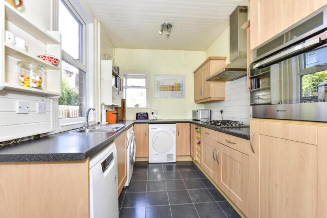 3 bed Terraced for sale Image 9