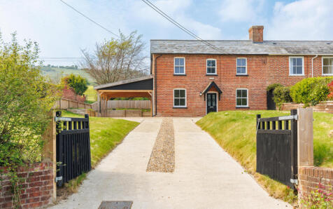 Main Road, Chillerton, Newport