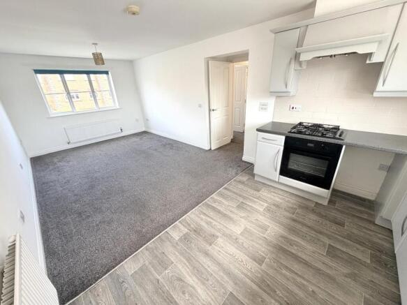 LOUNGE & KITCHEN