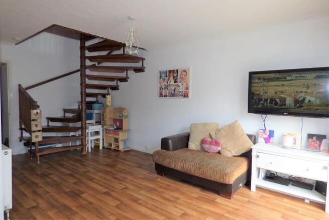 Bristol Close, loung