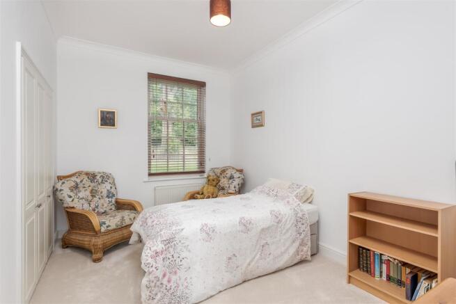 210927 - 6 Fountaine Court, Ampthill - 10.jpg
