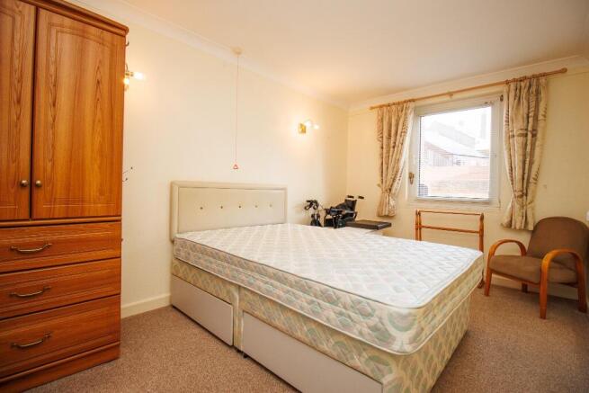 1 bed Ground Flat for sale Image 7