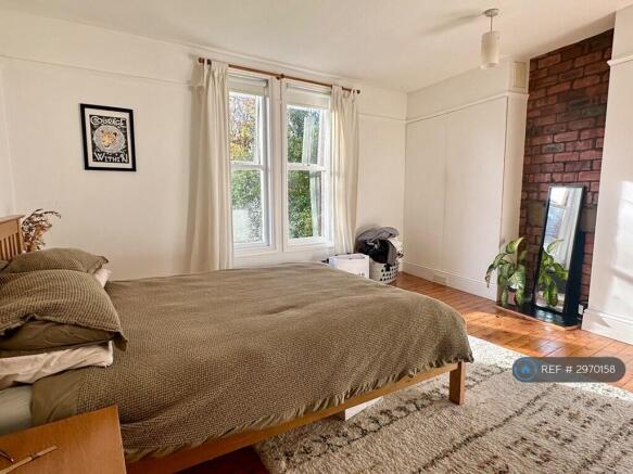3 bed Terraced to rent Image 6