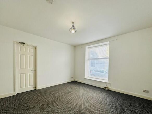 0E1DD5E1-EFE9-4A9...