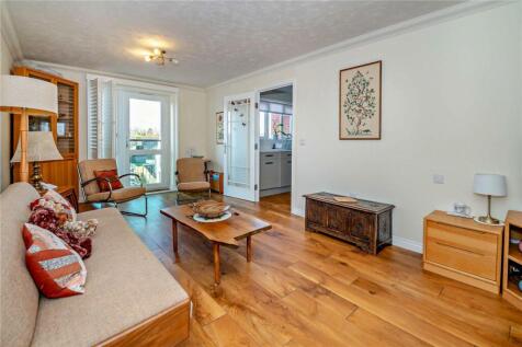 West Street, Newbury, Berkshire, RG14