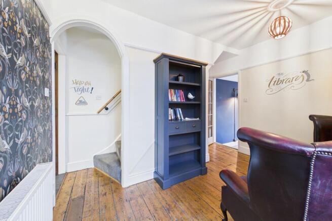 Entrance Hallway/...