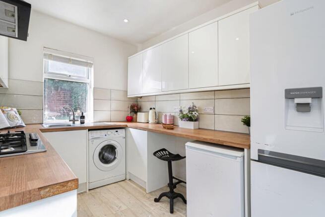 4 bed Terraced for sale Image 9