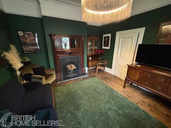 5 bed Terraced for sale Image 12