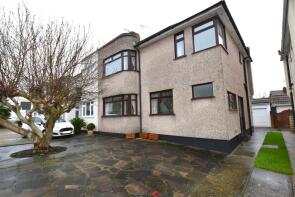 9, Lympstone Close, Westcliff-on-sea SS0 0JE