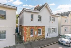 33, Primrose Road, Hersham, Walton-on-thames KT12 5JD
