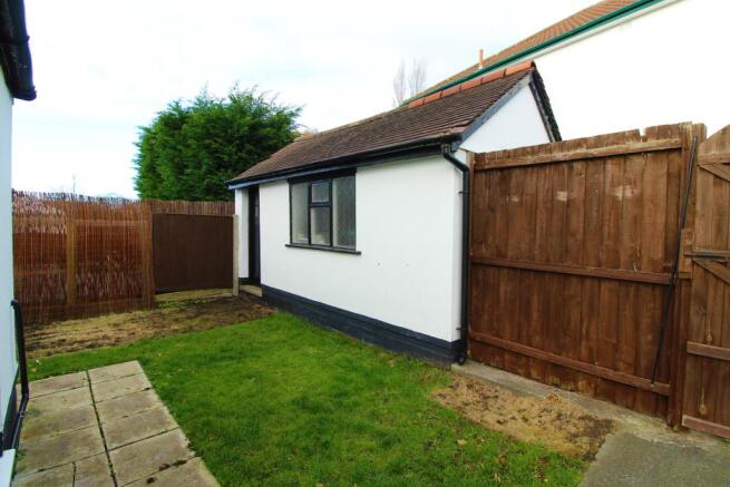 Detached Garage