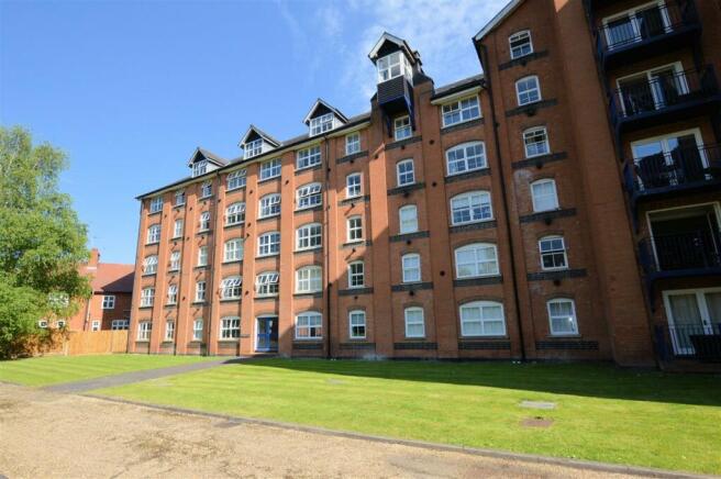 Waterside Place 11