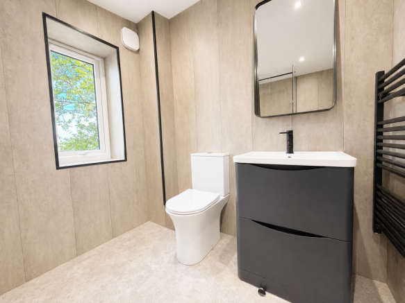1 bed Detached to rent Image 12