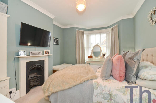 Bedroom 1.JPG