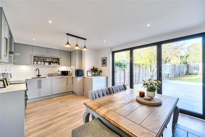 Kitchen/Dining