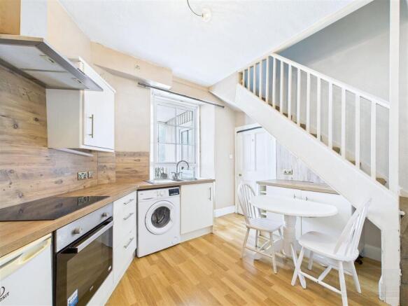 Kitchen / Dining
