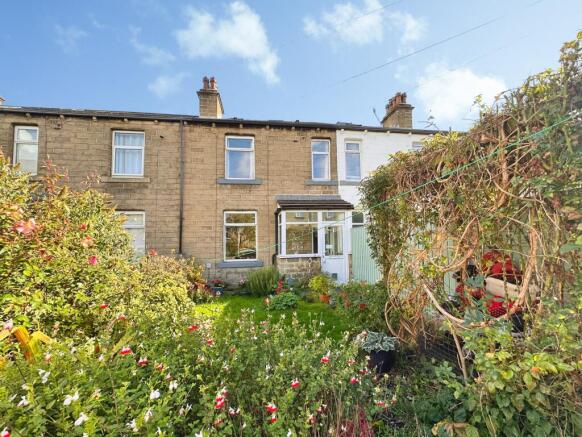 3-bed terraced on Oaklands Avenue, Leeds, LS13, £280,000