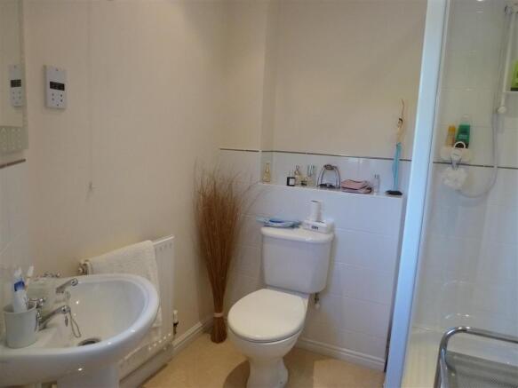 En-suite Bathroom